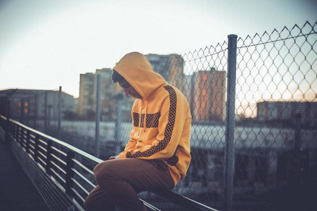 Mañana!!!! @salla_uk saca temazo!! “No me sientas bien” A darle !! .Cancion: @salla_uk Fotografia:&hellip;