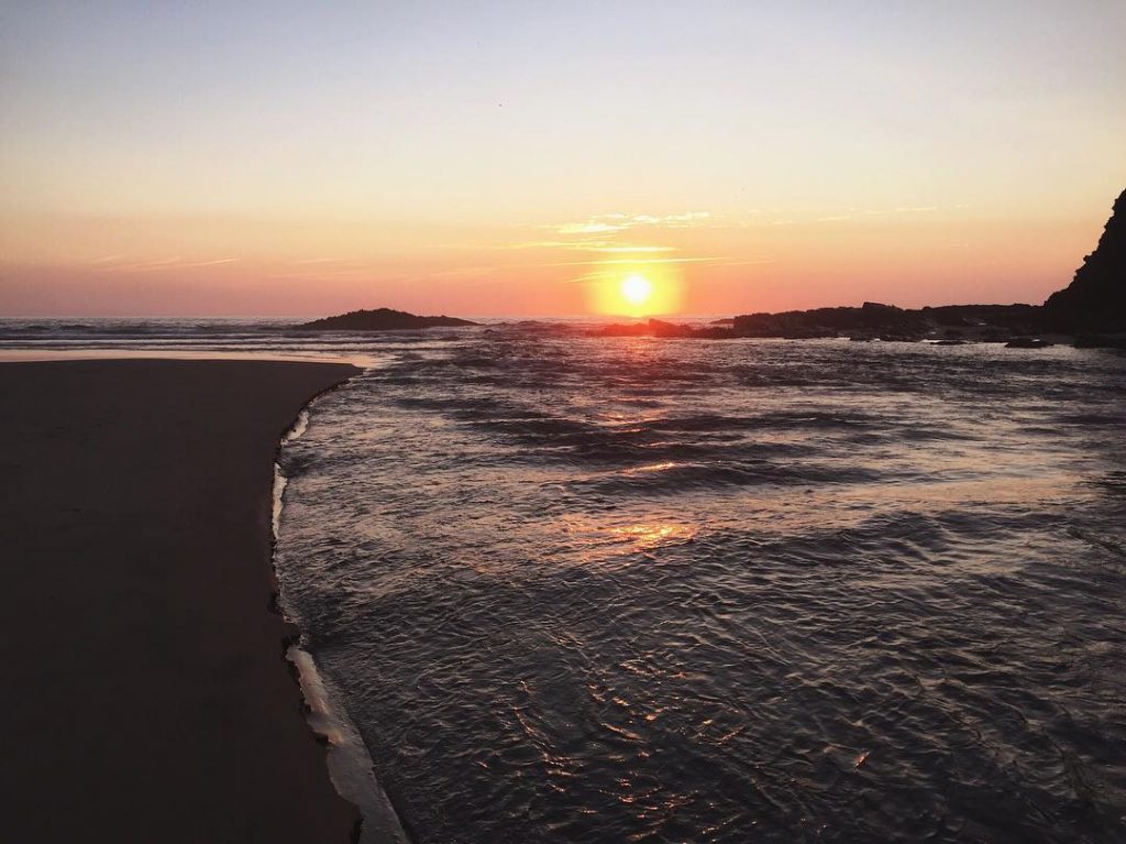 Place where the river flows into the ocean