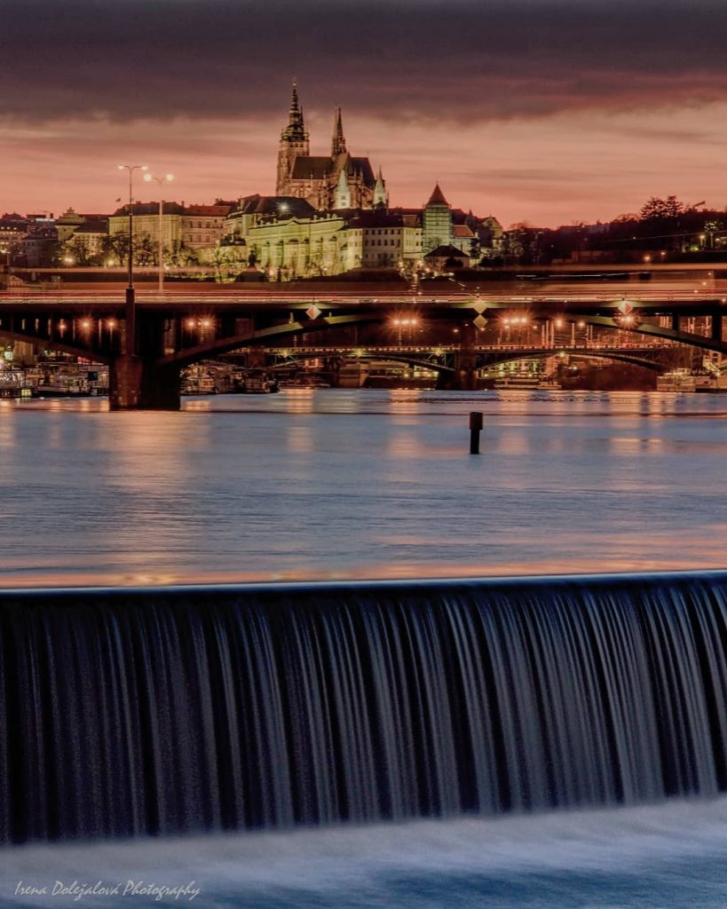 podvečer na Š wonderful_prague #europestyle_czechrepublic #toppraguephoto #kings_hdr #visitcz #visitprague #canonczsk #discovery_earthpix #discovery #topeuropephoto #citybestpics&hellip;