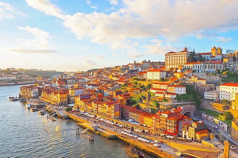 #porto #portugal #葡萄牙 #timeoutporto #travel #backpackers #adventuretime #背包客 #igersportugal #igerportugal #iamtb #travelrepost #bnesimppl #portugaltravel&hellip;