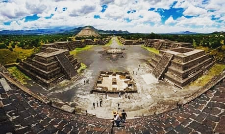 La ciudad de los dioses . #piramidesdeteotihuacan #piramids #piramides #pirámides #piramidsanat #antropology #antropologia #an&hellip;