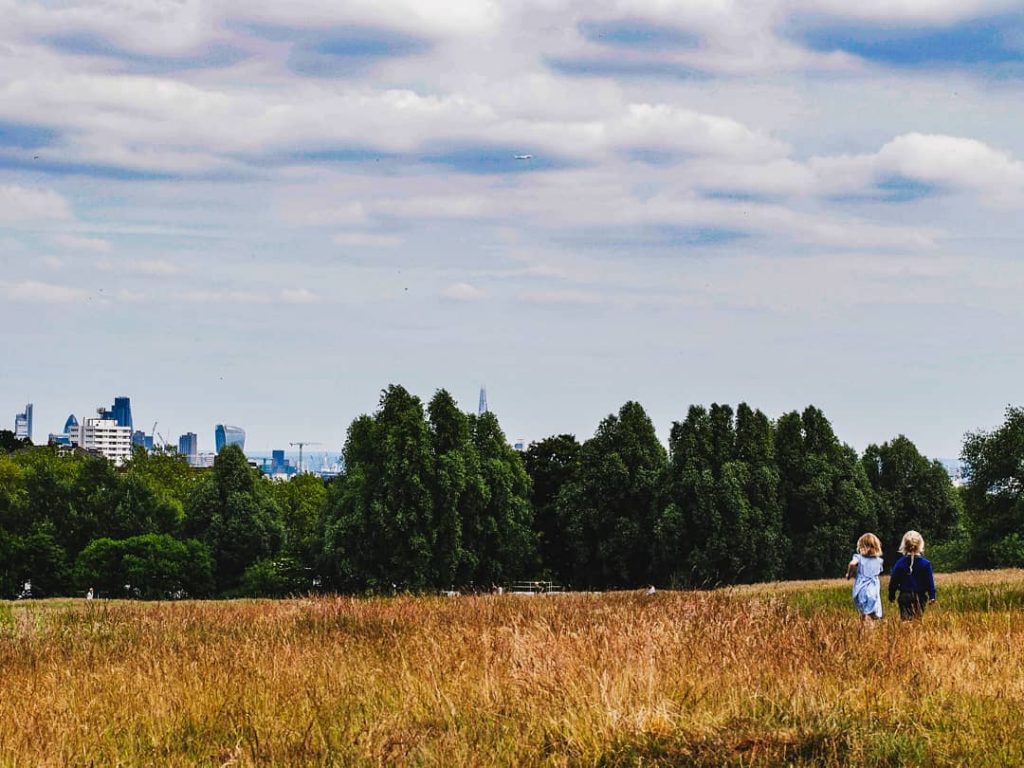 The destiny of future generations depends on our action today. ______________________________ #londonshoot #londra #londonlifestyle&hellip;
