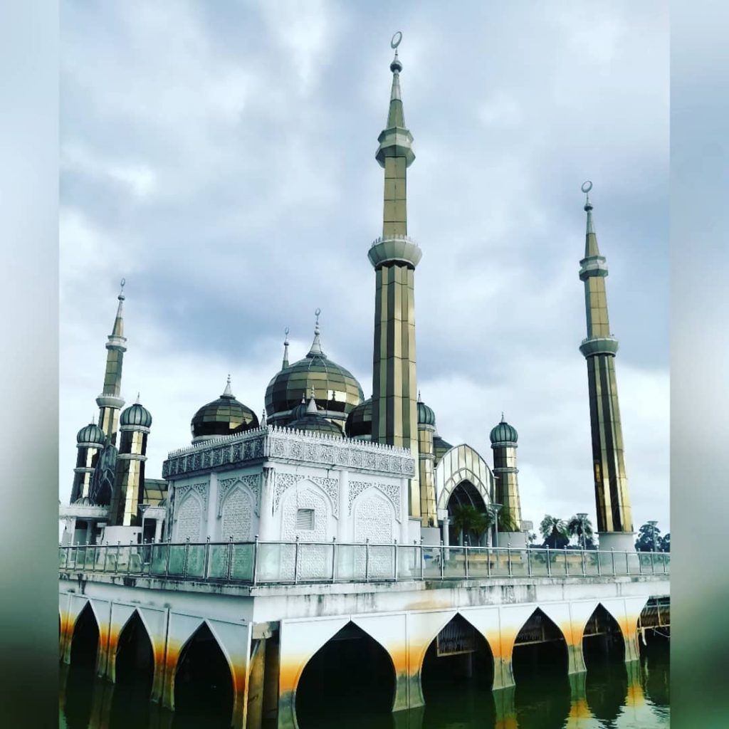 Another amazing mosque is the mosaic mosque. #mosque #muslim #islam #moske #building #buildings #floating&hellip;