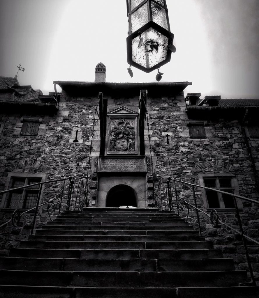 #fotoartistiche #bnesimppl #fotartplgz #pierluigizag Edited with: @carbonblackandwhite _ #urban #urbanart #urbanoutfitters #urbandecay #urbangangfamily #urbanexploration&hellip;