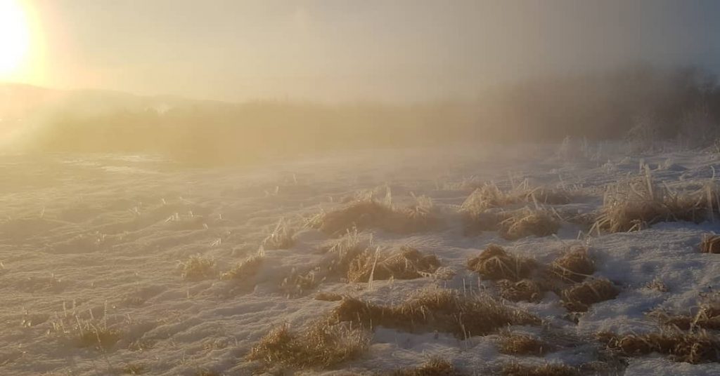 I just love the light #iceland???????? #iceland #goldencircle #geysir #ice #travelphotography #traveling #travelgram #travel&hellip;