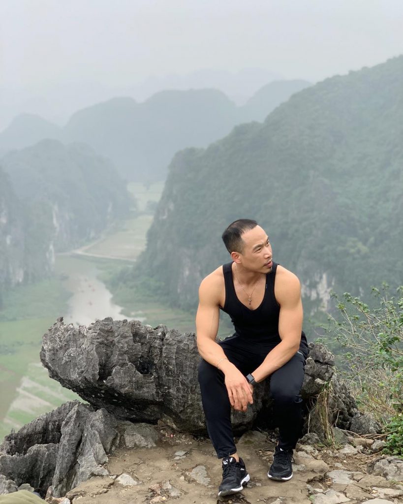 Will you become a different person, when you reach the top? #collectmomentsnotthings #travel #goexplore&hellip;