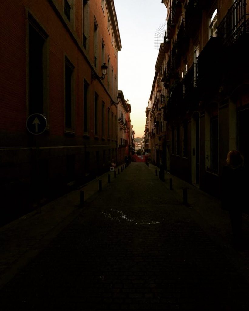 The crack . #photography #photo #photographer #streetphotography #streetphotographer #madrid #spain #spain???????? #travel #travelphotography #travelblogger&hellip;