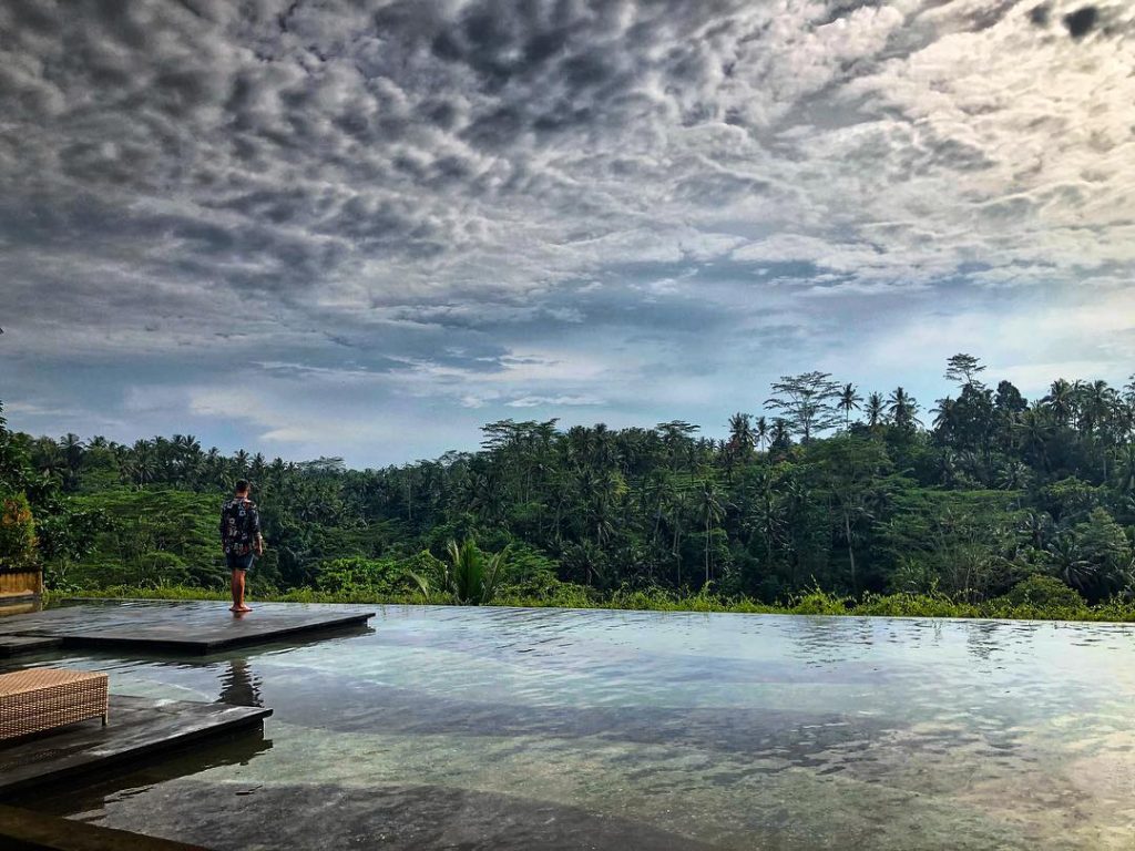 I never count money , I count my own memories ️ ⭕️⭕️⭕️⭕️⭕️⭕️⭕️⭕️⭕️⭕️ #bali #asia&hellip;