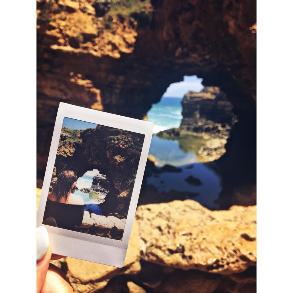 collect beautiful moments #greatoceanroad #thegrotto #australia #loveit #polaroid #niceview #travel #travelgram #wanderlust #bnesimppl