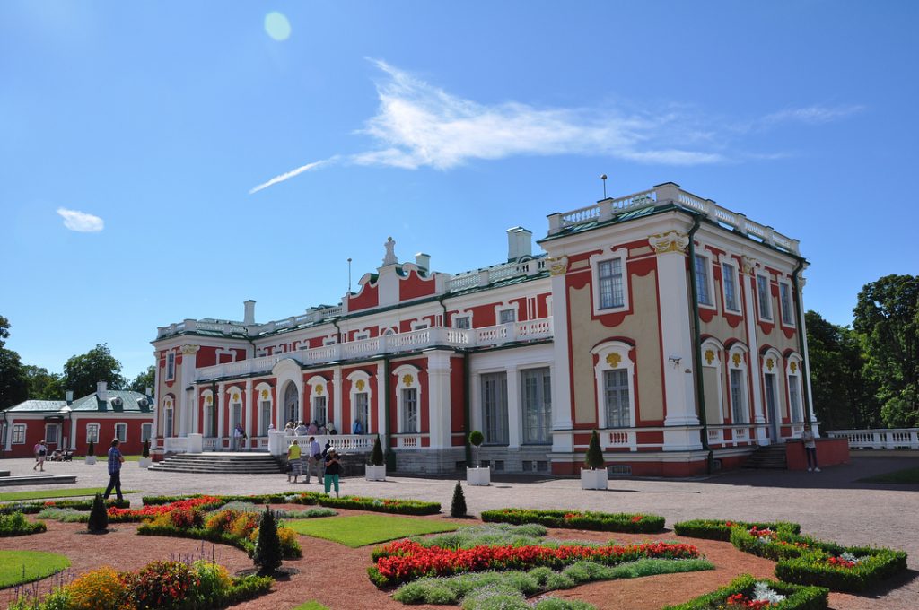 Kadrioru Park was so pretty and Kadriorg Palace was something out of a fairytale.…