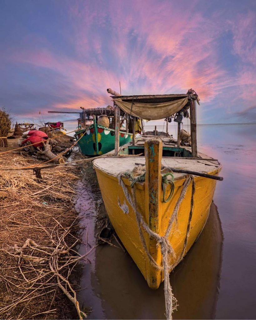 Morning Hues at Indus River . #shutterbugs #shutterstock #world #dgkhan #natgeolandscape #pakistan #pakistan_pics #pakistanzindabad&hellip;