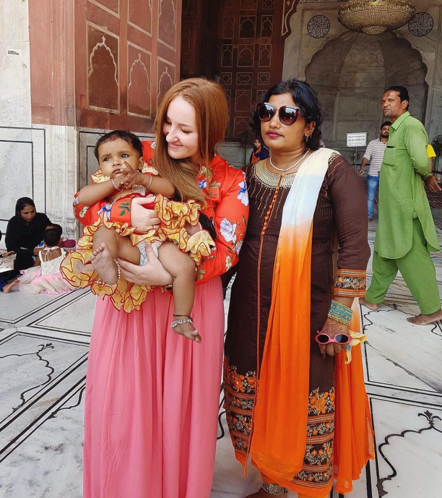 Day in India #india #indian #hindu #baby #kids #exited #travelgirl #goingaround #happy #delhi #newdelhi&hellip;