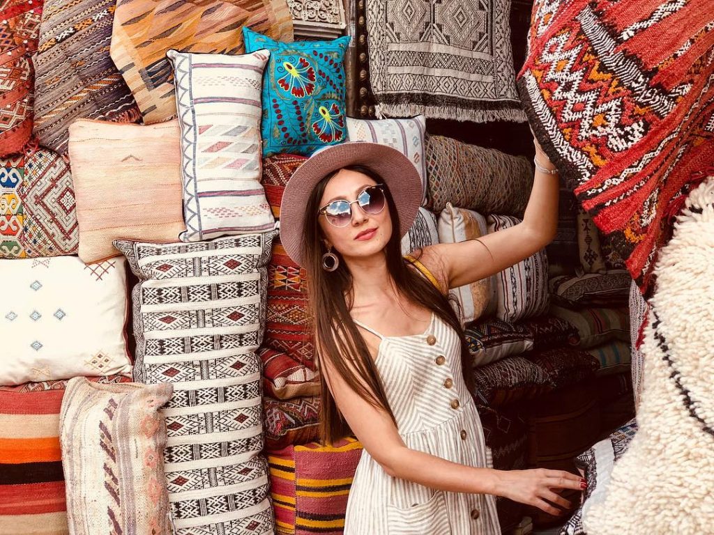 Local shops in Marrakech . . . #colourful #souk #medina #marrakech #morocco #arabic #oriental&hellip;