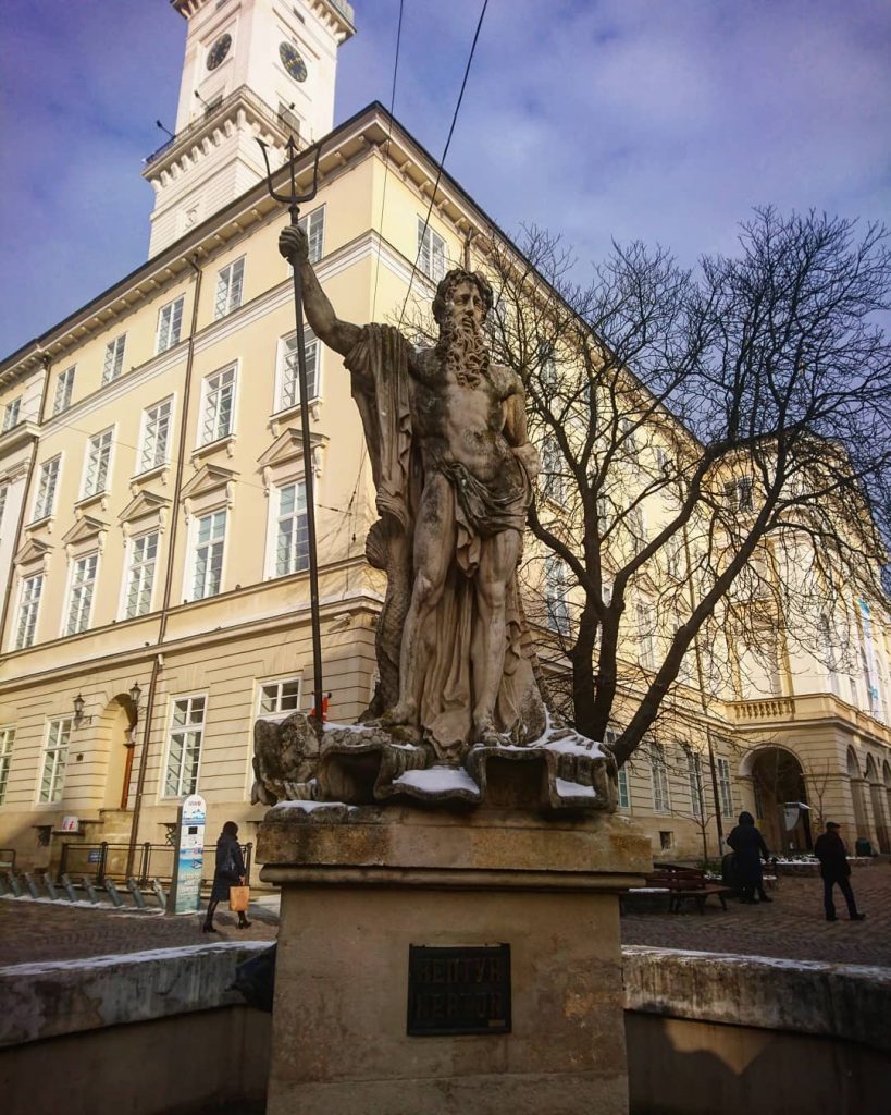 Neptune himself #Lviv #lvivgram #lvivblog #lvivcity #lvivingram #lvivlove #Ukraine #ukraine???????? #instalviv #sculpture #art #arte…