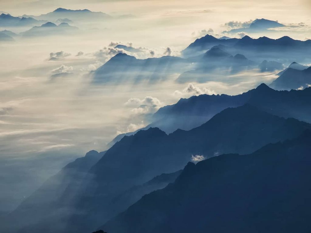 So many Wallis group, the Alps – 09/2013 #italy #italia #feelthealps #homewherearethemountainsare #landscape #earthscope&hellip;