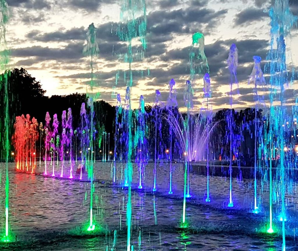 #multimedialnypokazfontann #warsaw #poland???????? #city #attraction #fountain #miasto #warszawa #top #atrakcje #bnesimppl #citytour #warsawbynight #polska&hellip;