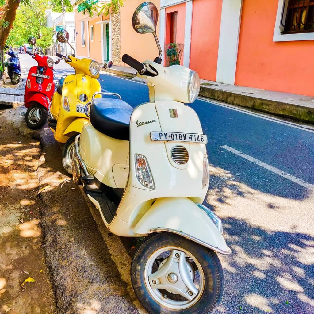 Colours of White Town. (1/6 ) Puducherry,2019. #puducherry #pondicherry #pondy #frenchcolony #travelxp #southindia #weekendtrip&hellip;