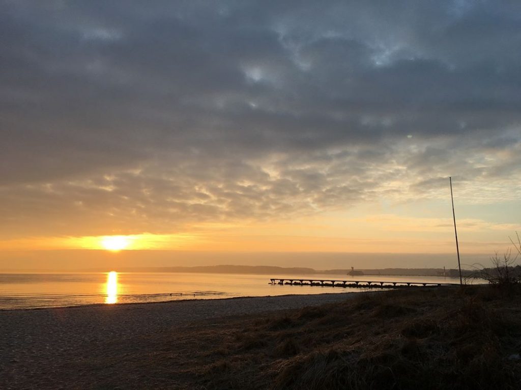 #surfdudes #instatravel #surflife #wanderlust #goplaces #travelgram #travelblogger #exploredreamdiscover #lifeisbetterinflipflops #sundown #traveltheworld #sharetravelpics #worldexplorer #travelbug&hellip;