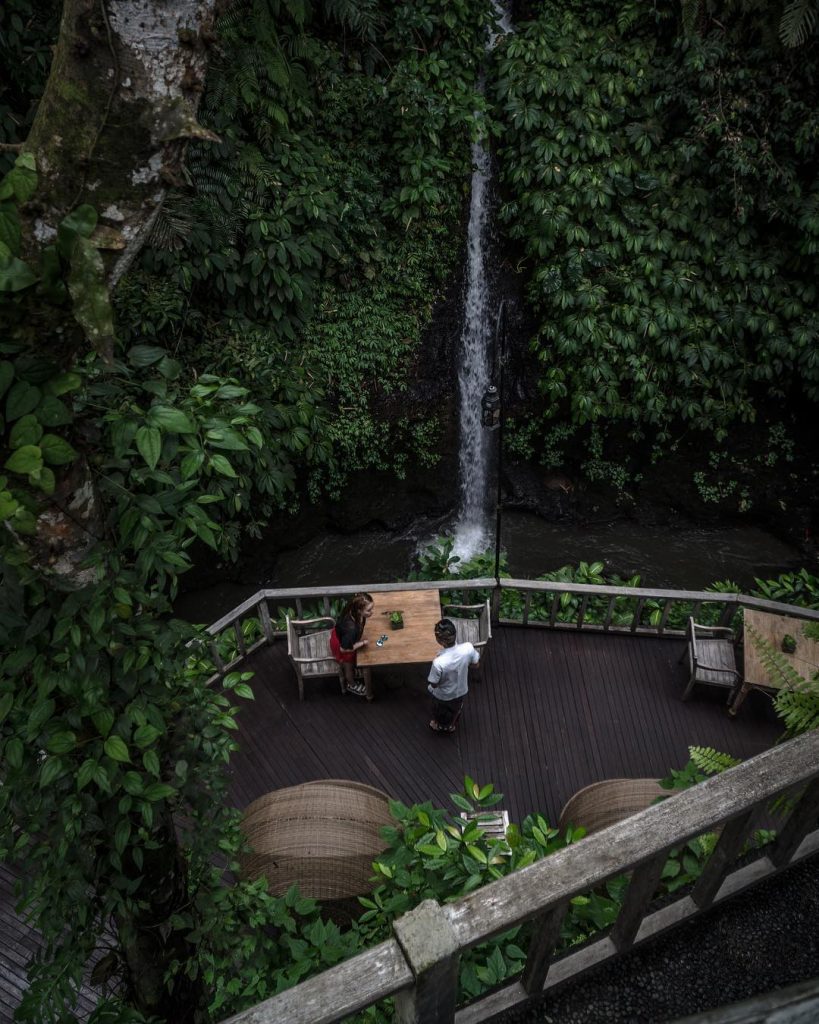 [In Bali] . . 언제나 친절한 서비스로 고객 감동을 선사하신다는 이 곳은? .&hellip;