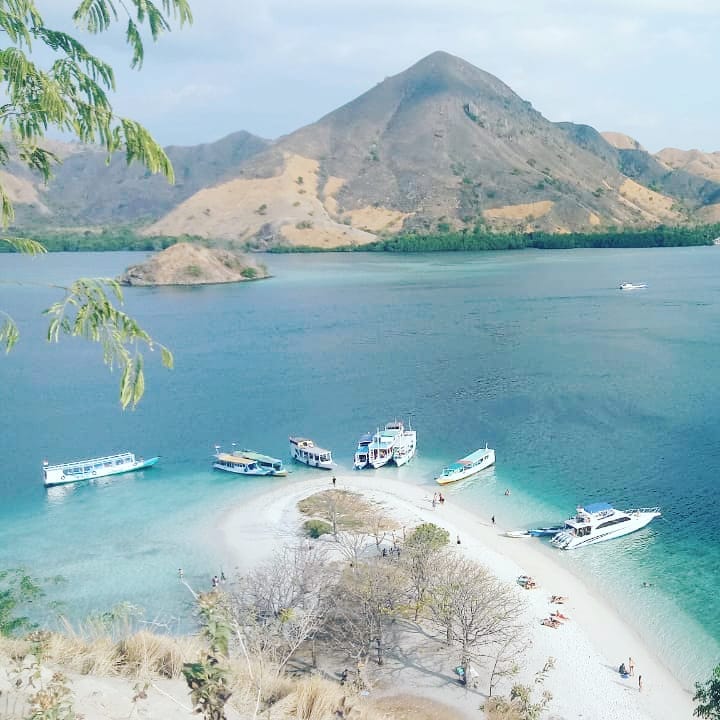 Kelor island Nusa Tenggara Timur INDONESIA ???????? #kelorisland #pulaukelor #nusatenggaratimur #wonderfulindonesia #beautifuldestinations #nature #landscape&hellip;