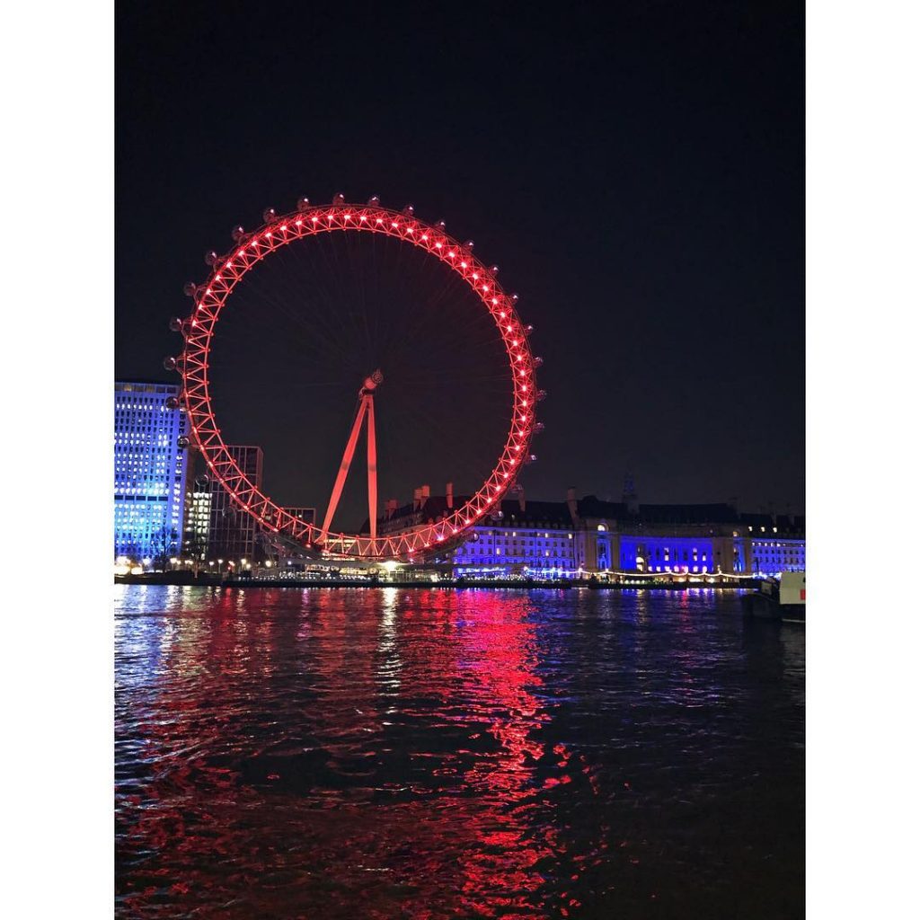 London Eye #london #greatbritain #londoneye #travelholic #travelphotography #travelinspo #travelguide #travel #travelgram #wanderlust #traveller #travelblogger&hellip;