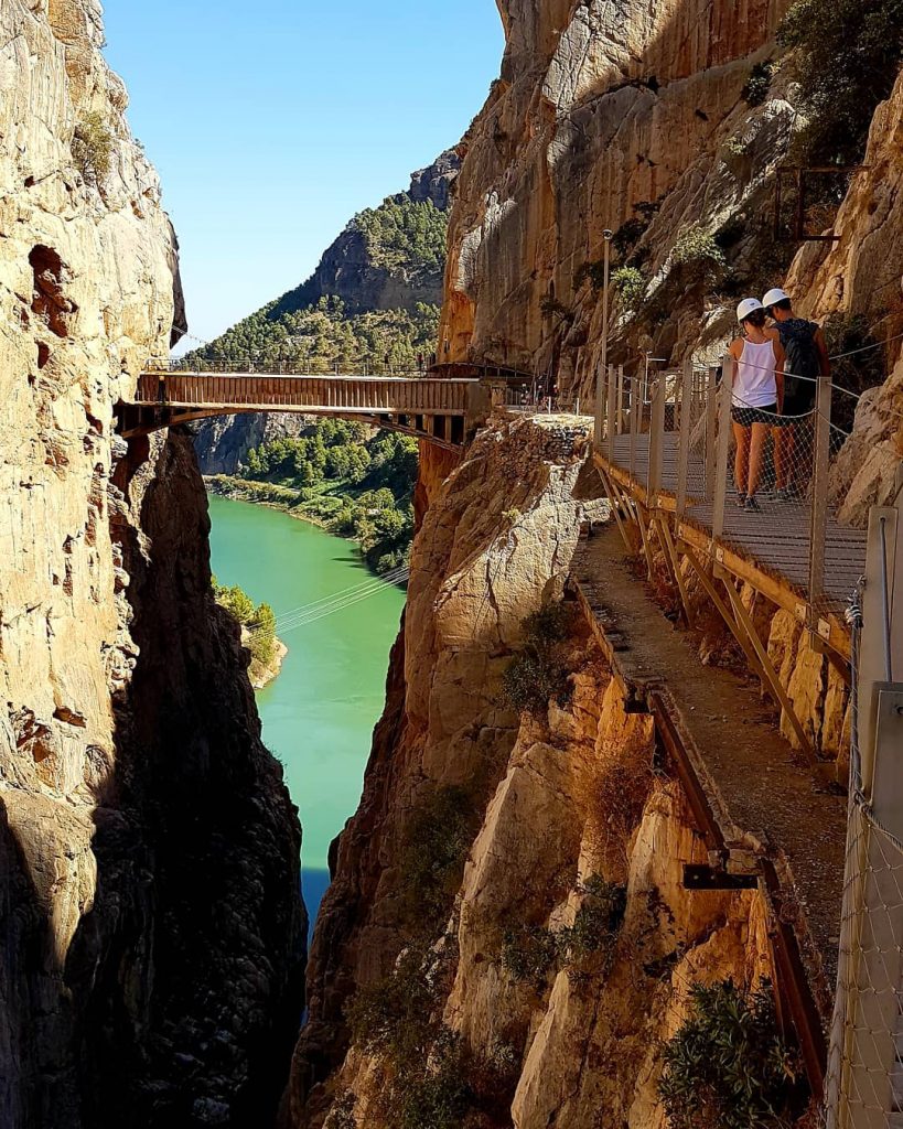 Gorge El Caminito del Rey in Spain Wąwóz El Caminito del Rey w Hiszpanii…