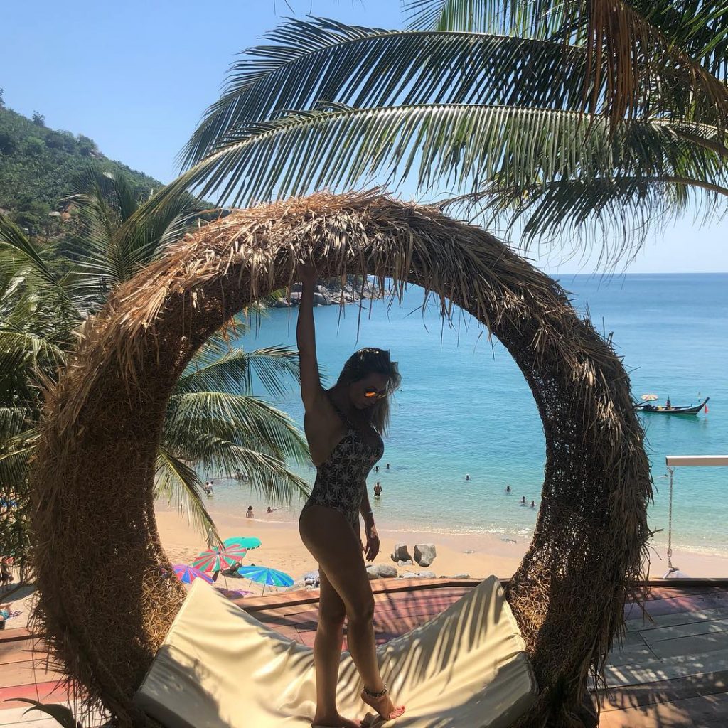#phuket #phuketthailand #thailand #sea #beach #girl #sun #travelphotography #travelblogger #bnesimppl #traveling #travelling #travelgram #traveller&hellip;