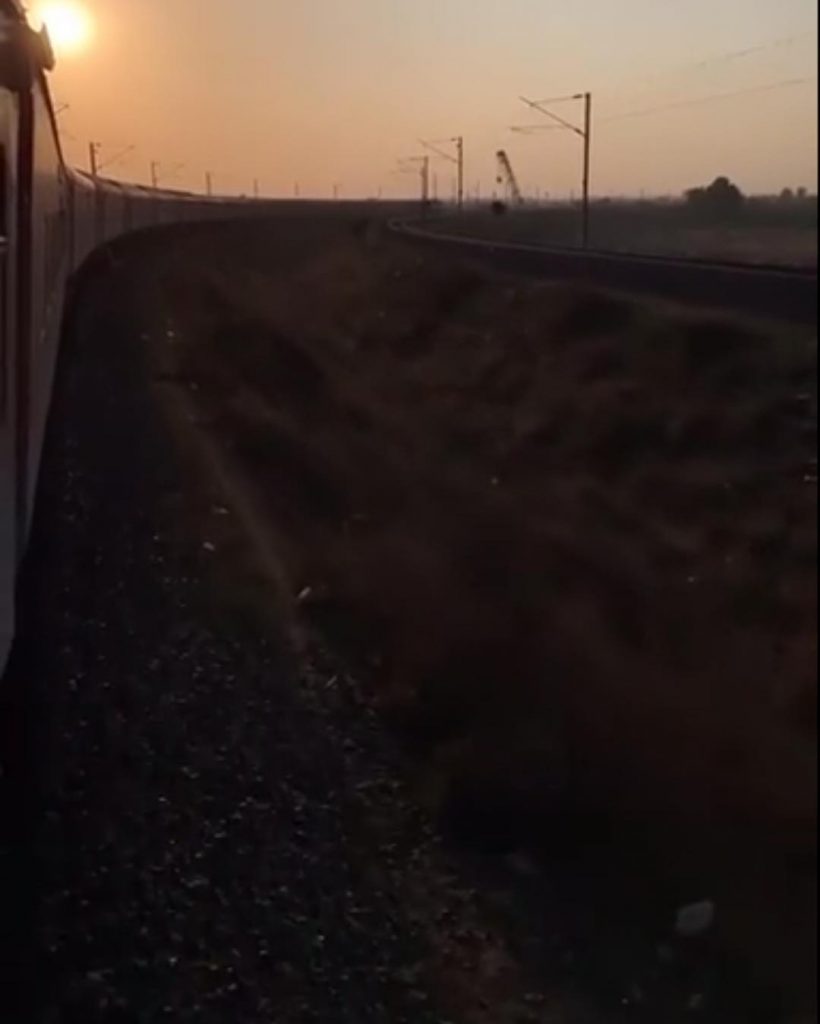 Never settle keep travelling n . . #travel #travelphotography #travelblogger #traveling #travelholic #train #routesetting&hellip;