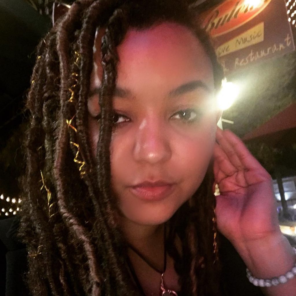 I tried to get a tan ????‍️I failed and I look tired too much&hellip;