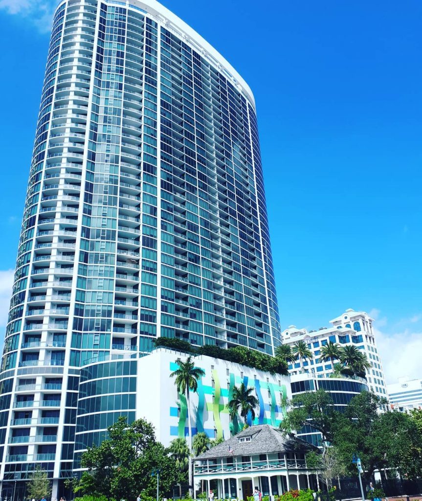 Downtown. . . . #fortlauderdale #downtownfortlauderdale #browardcounty #sunshinestate #usa #us #florida #wondersofinstagram #insta #instagram&hellip;