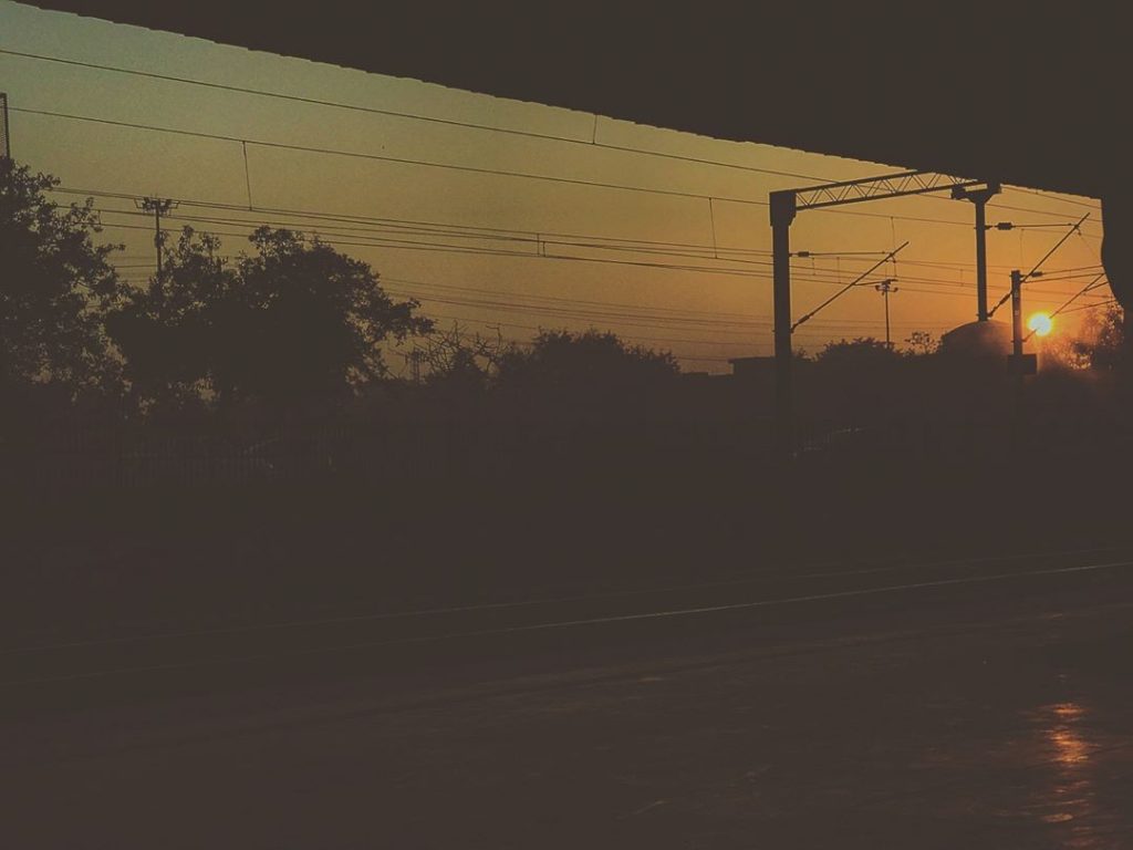 Sure, I can see the sunrise on this foggy morning – can’t you? #letsguide&hellip;