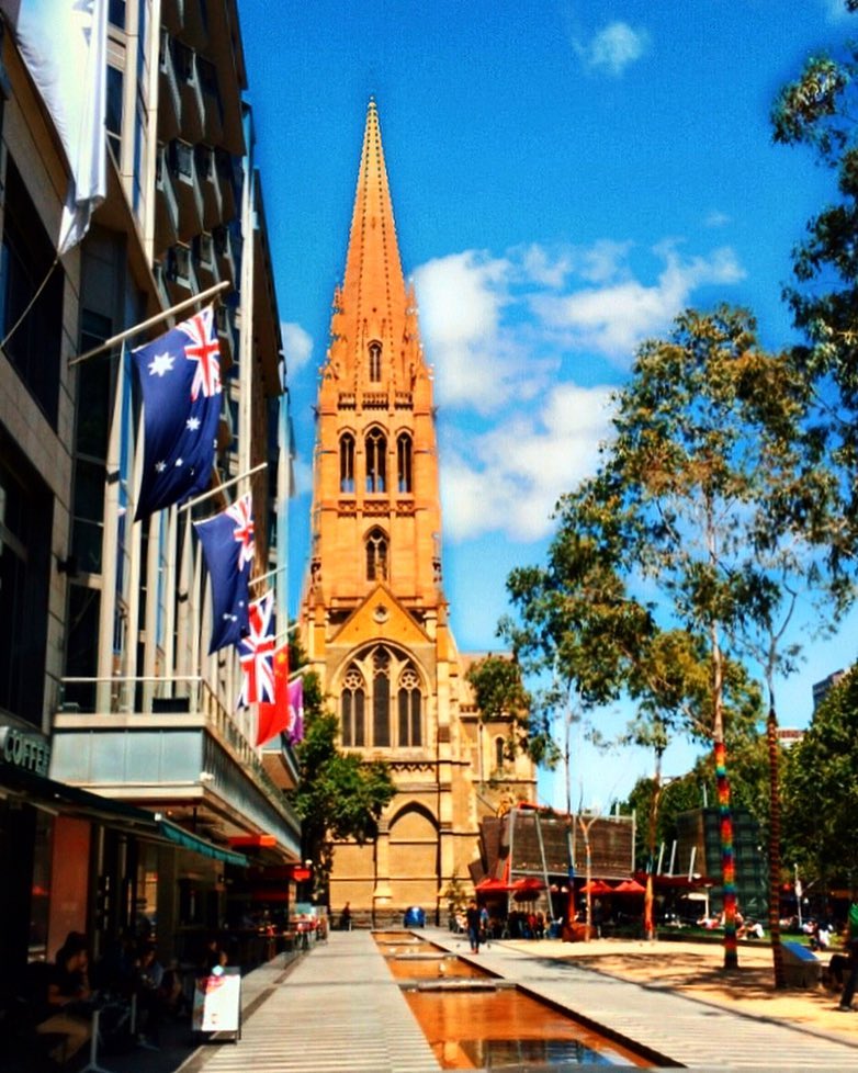 Don’t worry about the world coming to end. It’s already tomorrow in Straya ????????&hellip;