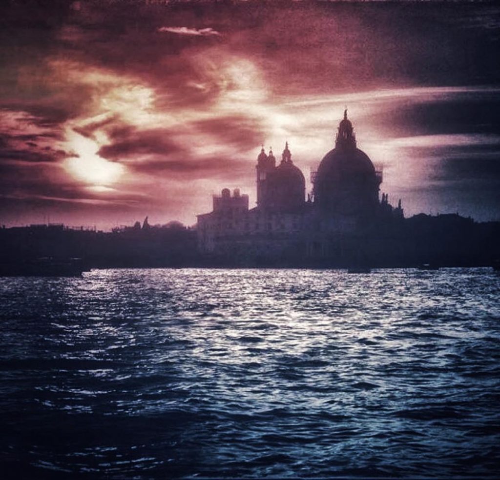 #fotartplgz #traveldestinations_ig #bnesimppl Edited with: @carbonblackandwhite _ #travel #traveling #vacation #visiting #instatravel #instago #instagood&hellip;