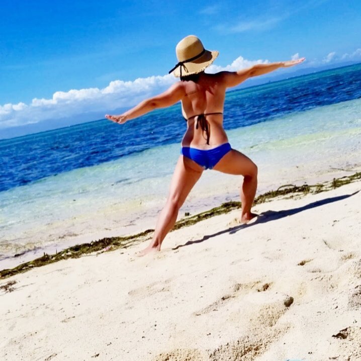 yoga on a beautiful is good! . . . #beachlover #beachbabes #beachwaves #beach #beachlove&hellip;