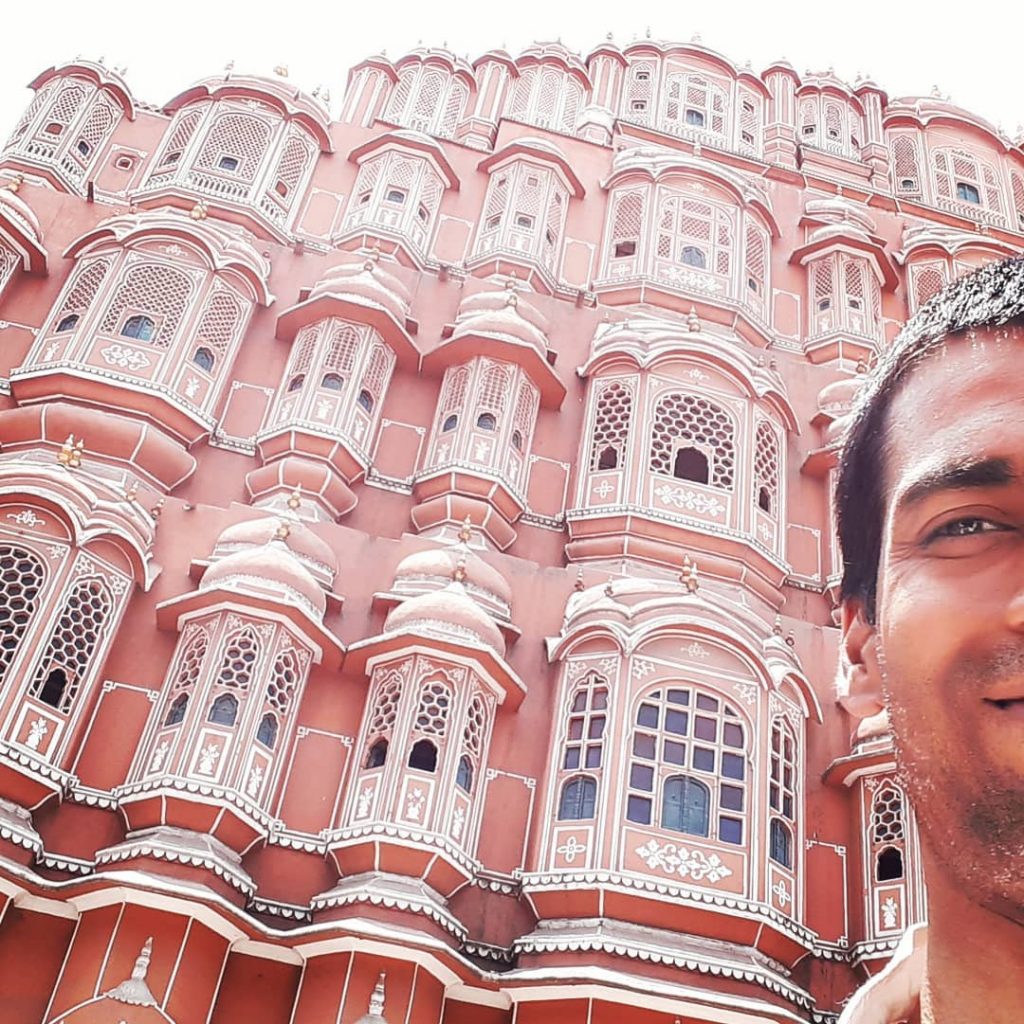 Air Air everywhere, cause this is the #palace of air, haha, the Famous Hawa&hellip;