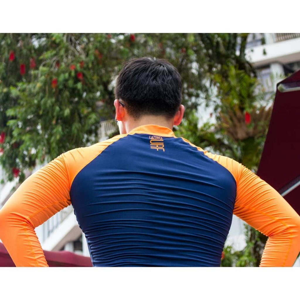 휴가인데 호텔에만 박혀있어도 괜찮잖아! . . . 대부분 전방에서 근무하는 군인들이 그렇듯 나도 한곳에&hellip;