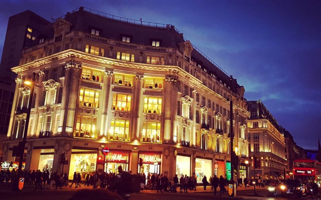 Recent photo from a London exploration. I seriously love London at night. #marriedlife #goodtimes&hellip;