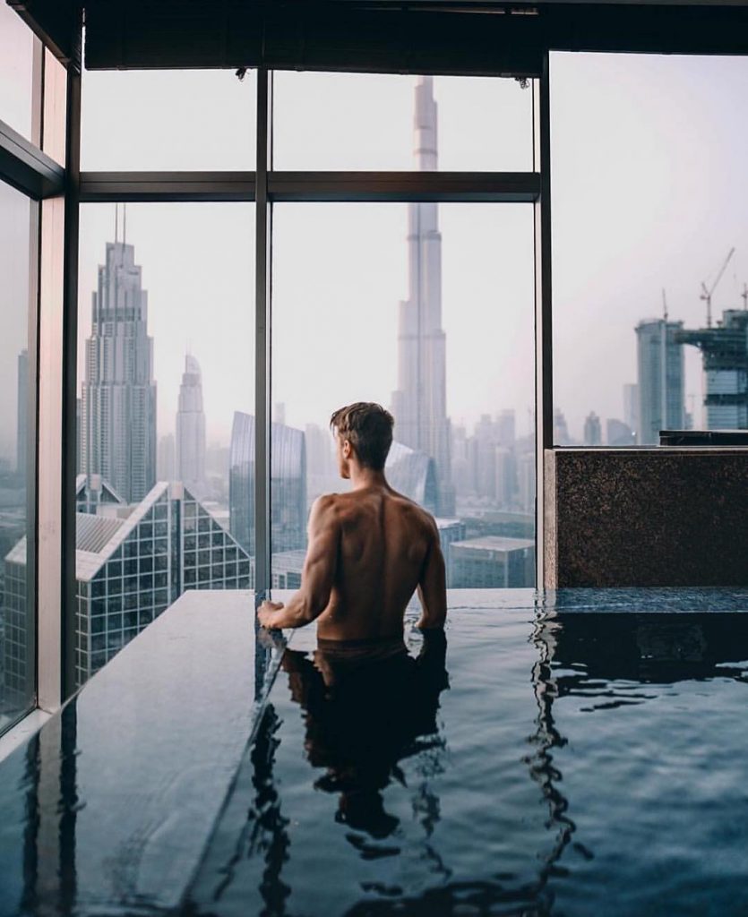 Pool views, Where Inn The World is @m3iir ? #winntw