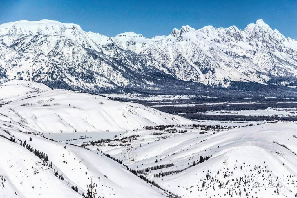 #snow . . . #photography #photo #beautiful #instagood #picoftheday #mountains #travelbug #photooftheday #white #naturephotography&hellip;