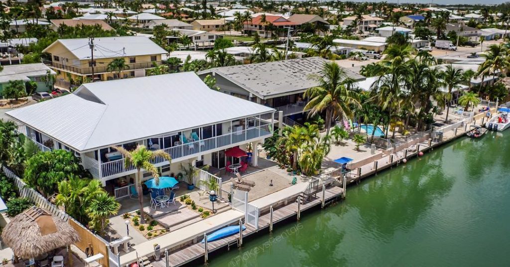 “Mermaid Magic” is a 3bed/3bath half duplex in Key Colony Beach! This home features&hellip;