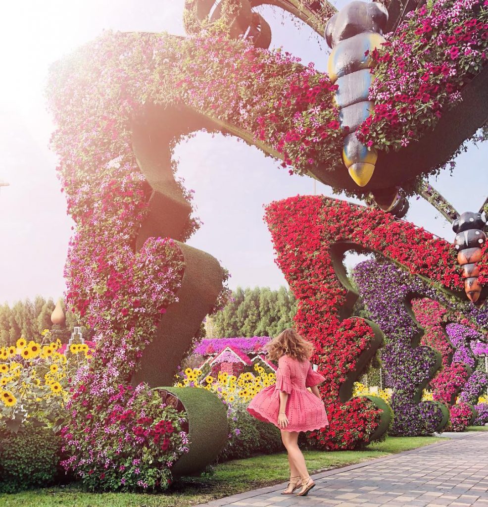 ????‍️???? #foreveronvacation #takemeback #dubai #dubaimiraclegarden #flowerseverywhere @ @ @mydubai #unitedarabemirates #girl #beach #bnesimppl #iamtb&hellip;