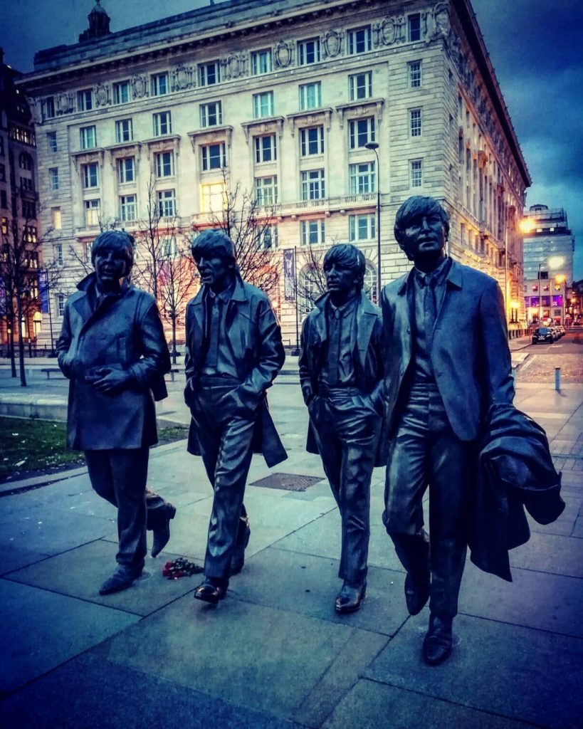 #thebeatles #fabfour #ringojohnpaulgeorge #liverpool #beatlesstatue #travelgram #johnlennon #paulmccartney #ringostarr #georgeharrison #travelpics #traveldaily #igtravel #bnesimppl