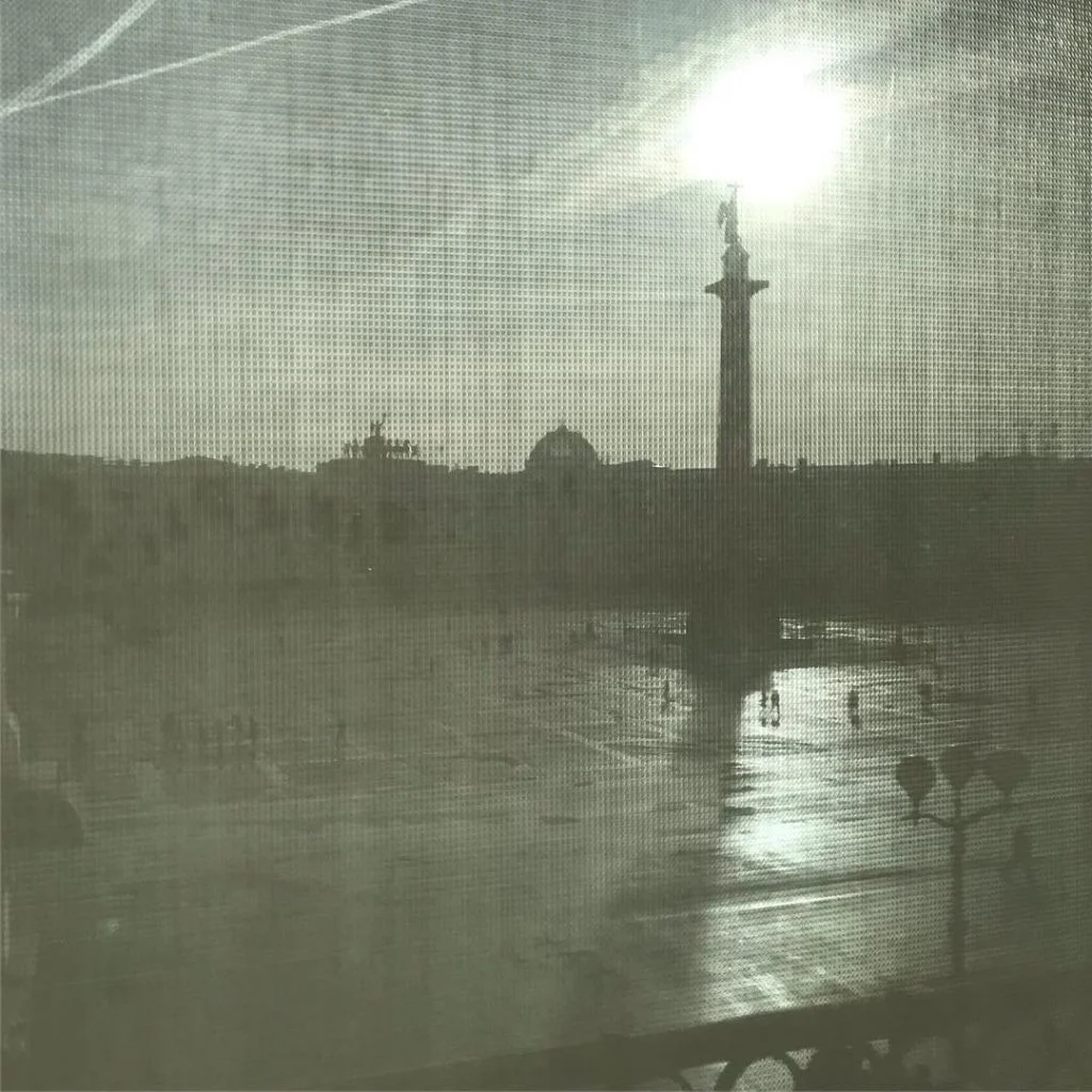 Always try to be creative! That is just anti-sun net on the Hermitage window&hellip;