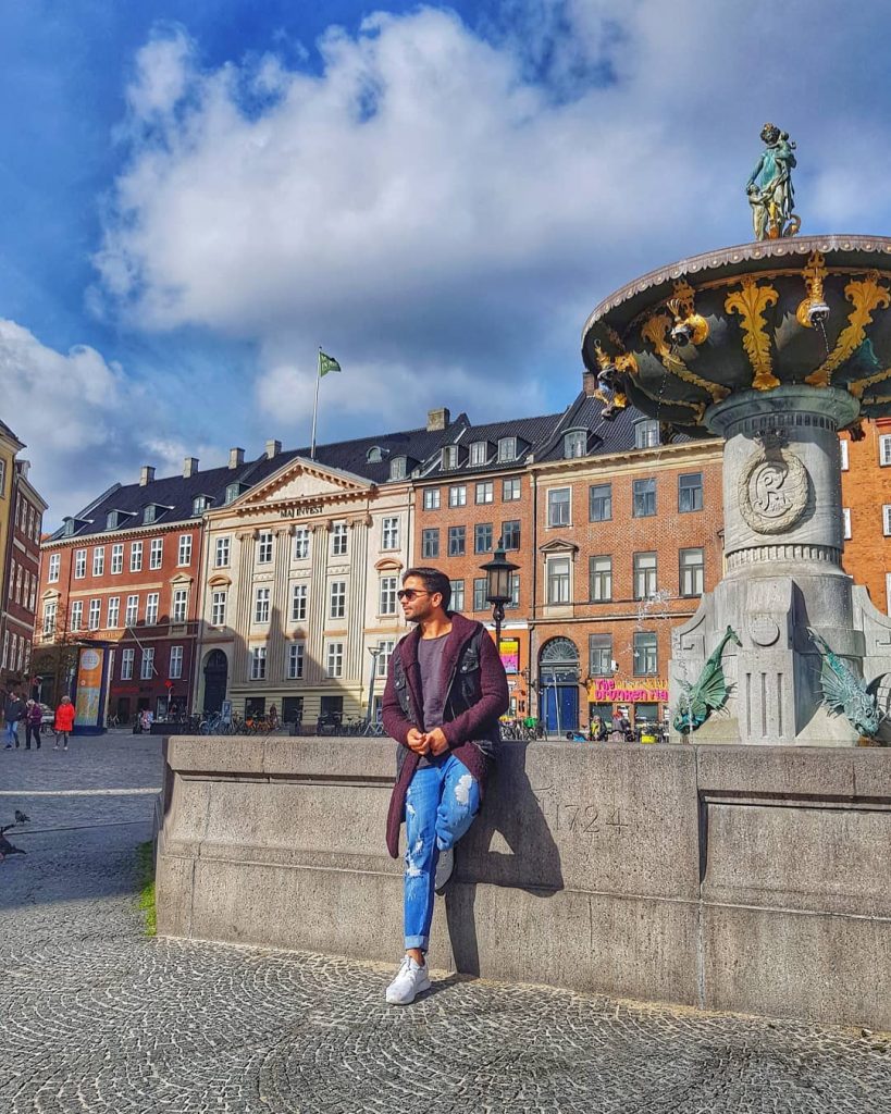 Eat well, travel often. . #instatravel #travelphotography #travelholic #foodie #traveling #sunnyday #picoftheday #travelgram #gypsysoul&hellip;