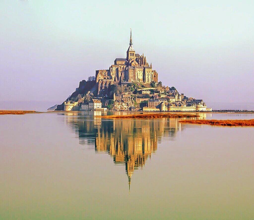 Помните, несколько постов назад я рассказывала о прототипах диснеевских замков? Так вот замок-аббатство Мон&hellip;