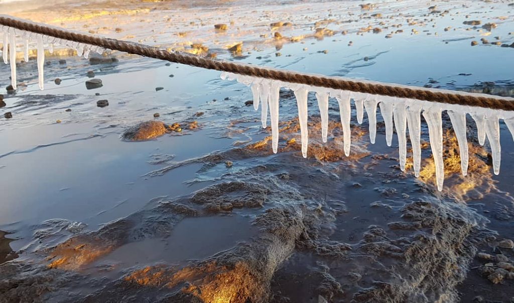More pictures from the frozen world #iceland???????? #iceland #goldencircle #geysir #ice #travelphotography #traveling #travelgram…