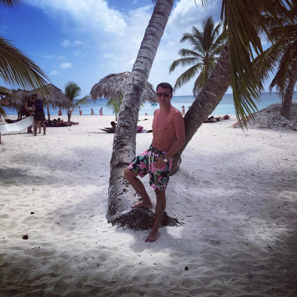 ️The world is a book and those who do not travel read only one&hellip;