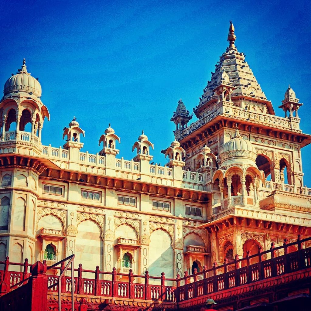 #jodhpur #incredible_india #rajasthan_tourism #wanderlust #yourshot_india #natgeoyourshot #natgeo #architecture #shutterhubindia #iamatraveler #backpacker #instagood #instadaily #travelgram&hellip;