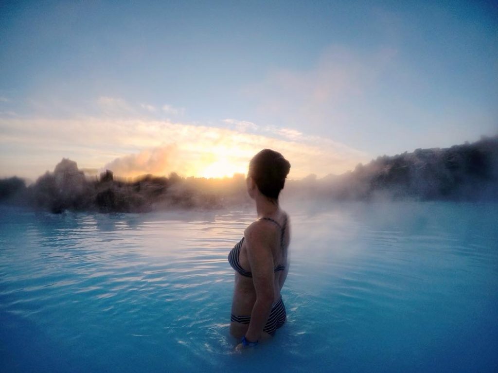 Best sunrise dip so far. ???????? . . . . . . #bluelagoon #bluelagooniceland&hellip;