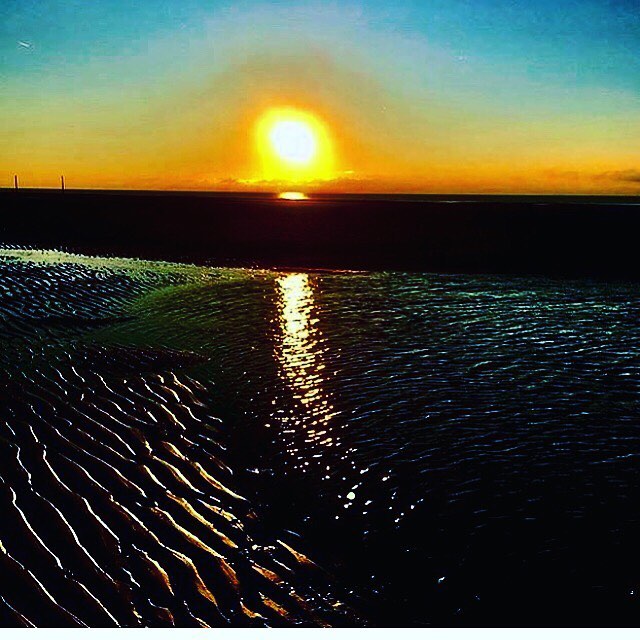 “beach walk impressions” . #sunset #evening #beach #beachwalk #walk #walking #hike #hiking #hikingadventures #travel&hellip;